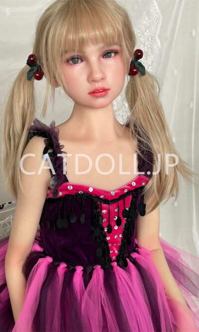 CATDOLL 139CM Charlotte (ソフトシリコンヘッド+TPEボディ+スーパーメイクアップ)