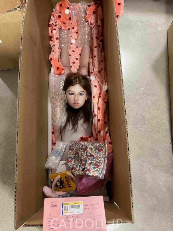 CATDOLLフルシリコンラブドール 148CM Christina （硬質シリコン素材のヘッド） - 画像 (3)
