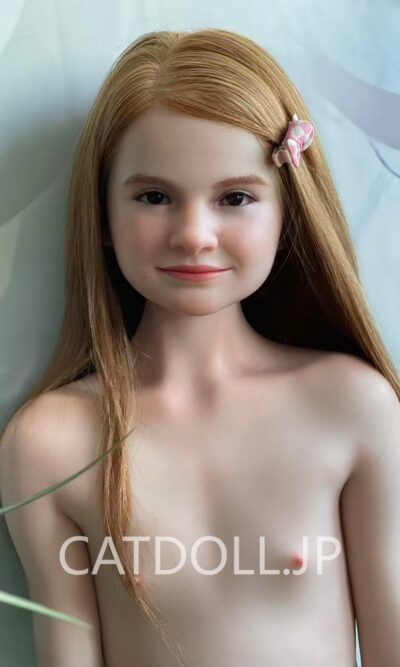 CATDOLLフルシリコンラブドール 139CM Amber – 価格には植毛が含まれています